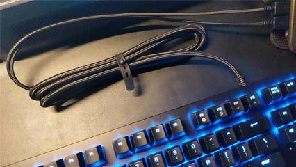 内有深机坑 千元主机装出万元的档次，瞧瞧这台老电脑的变形记与线材秘籍